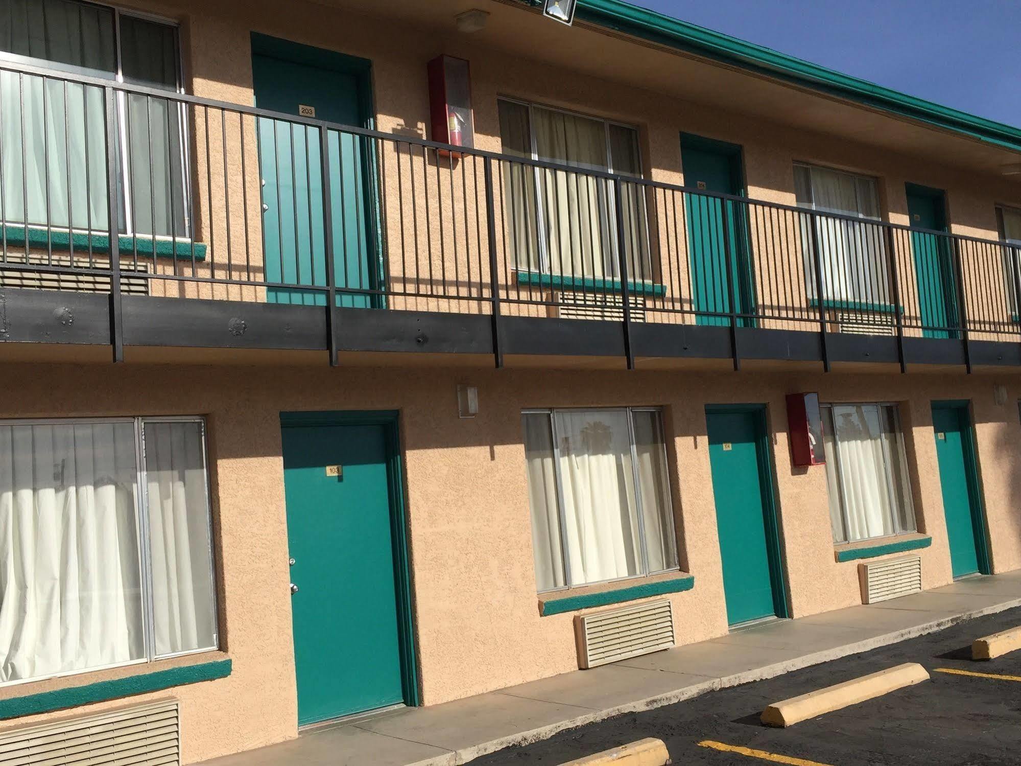 Amazon Motel Тусон Экстерьер фото
